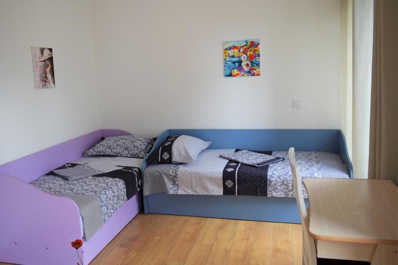 Center Gramophone With Private Parking Apartment Burgas